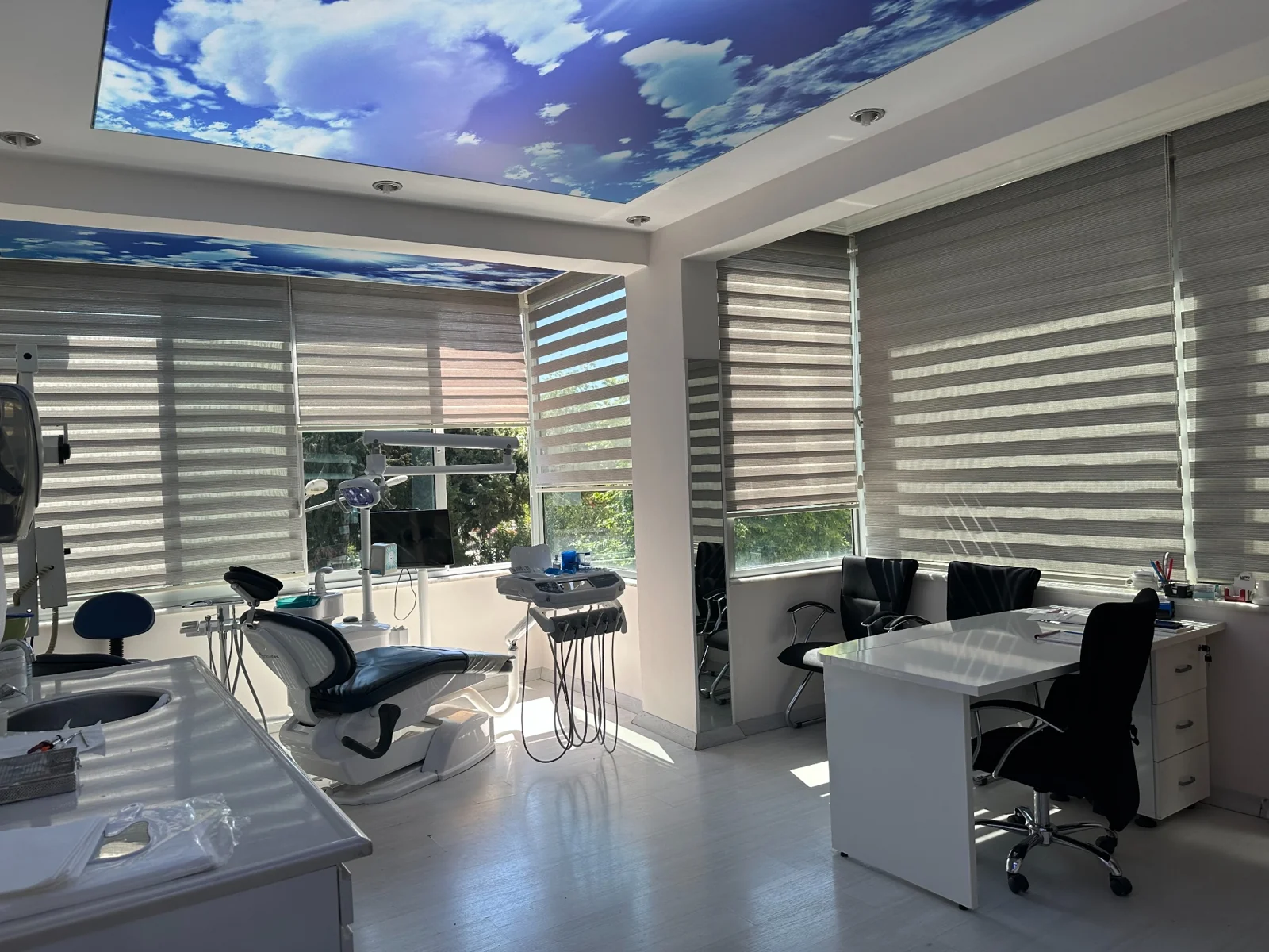 Alanya’daki kliniğimizin gün ışığı alan tedavi odası